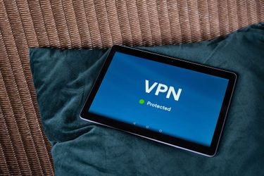 VPN vs DNS – What's best and easiest for streaming?